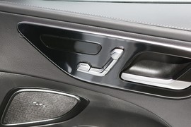 2024款奔驰C级新能源