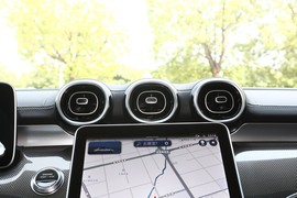 2024款奔驰C级新能源