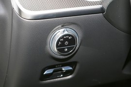 2024款奔驰C级新能源