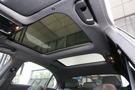 2024款奔驰C级新能源