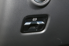 2024款奔驰C级新能源