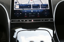 2024款奔驰C级新能源