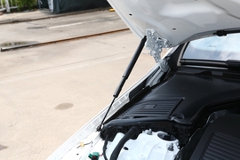 2024款奔驰C级新能源