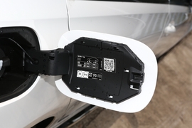 2024款奔驰C级新能源