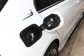 2024款奔驰C级新能源