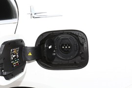 2024款奔驰C级新能源