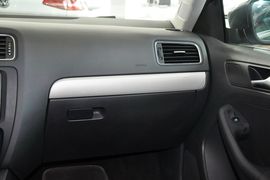 2014款大众速腾1.6L手动舒适型