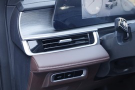 2024款奇瑞瑞虎8