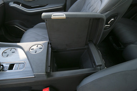 2023款捷途山海L9