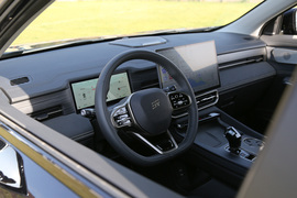 2023款捷途山海L9