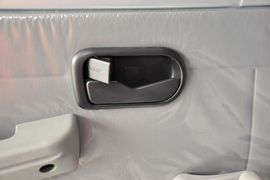 2010款五菱宏光1.2L基本型