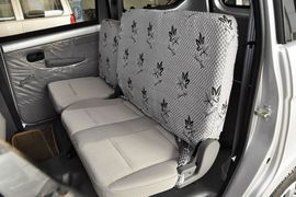 2010款五菱宏光1.2L基本型