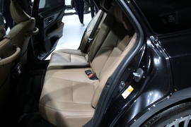 丰田皇冠智能电混双擎