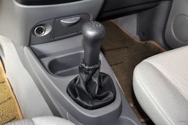 2010款五菱宏光1.2L基本型