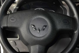 2010款五菱宏光1.2L基本型