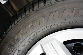 2010款五菱宏光1.2L基本型