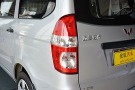 2010款五菱宏光1.2L基本型