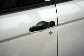 2010款五菱宏光1.2L基本型