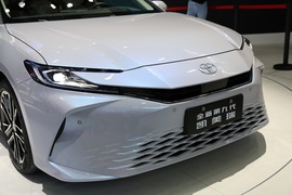 丰田全新凯美瑞
