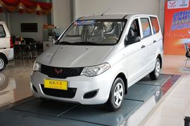 2010款五菱宏光1.2L基本型