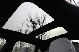 全新奔驰E级长轴距轿车