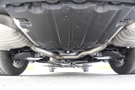 全新奔驰E级长轴距轿车