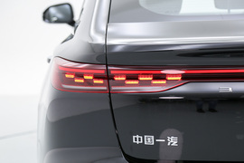 2024款奔腾B70