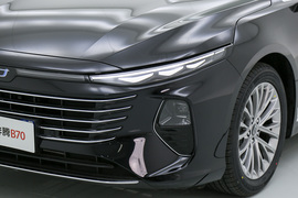 2024款奔腾B70