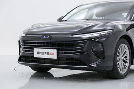 2024款奔腾B70