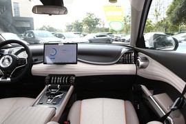 2023款比亚迪元PLUS