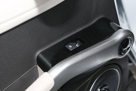 2023款比亚迪元PLUS