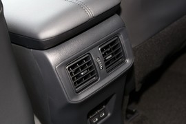 2023款丰田RAV4荣放