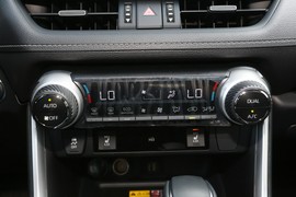 2023款丰田RAV4荣放