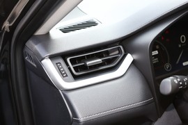 2023款丰田RAV4荣放