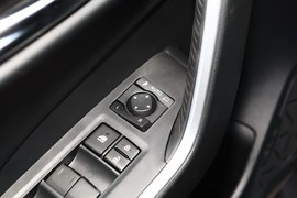 2023款丰田RAV4荣放