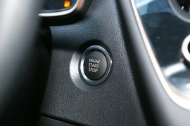 2023款丰田亚洲狮