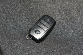 2023款丰田亚洲狮