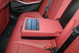 2024款宝马330i
