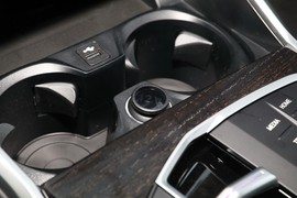 2024款宝马325Li