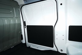 2023款长安睿行EM60