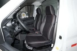 2023款长安睿行EM60