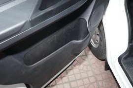 2023款长安睿行EM60