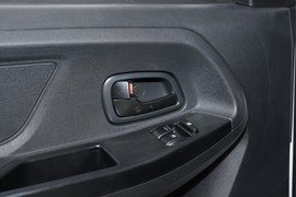 2023款长安睿行EM60