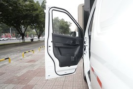 2023款长安睿行EM60