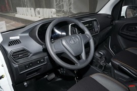 2023款长安睿行EM60