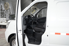 2023款长安睿行EM60