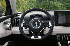 2023款比亚迪元PLUS