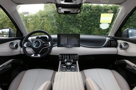 2023款比亚迪元PLUS