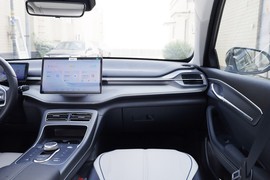 2023款比亚迪驱逐舰05