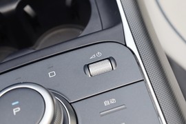 2023款比亚迪驱逐舰05